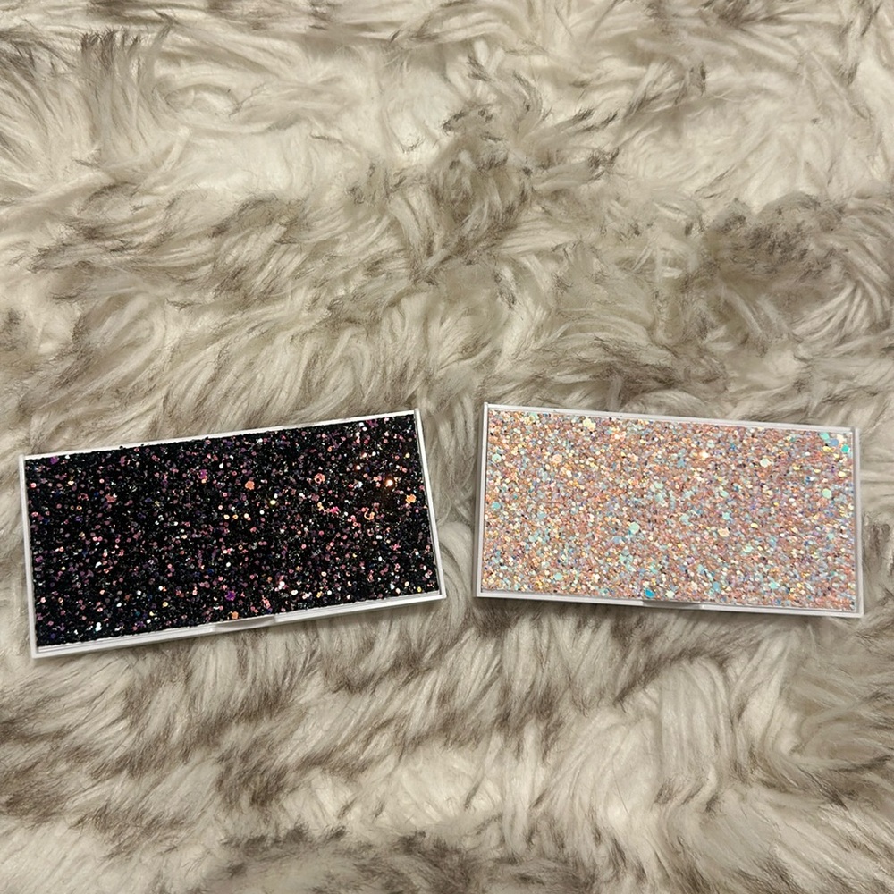 Clinique eyeshadow and blush palette NEW